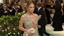 Fanovi Jennifer Lopez misle da je ona ovim potezom potvrdila da se razvodi od Bena Afflecka