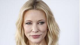 Cate Blanchett se sakrila ispod stola kako bi izbjegla pitanja voditelja