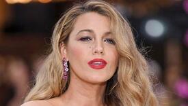 Blake Lively oduzima dah izdanjem s crvenog tepiha: Blistala u dekoltiranoj haljini