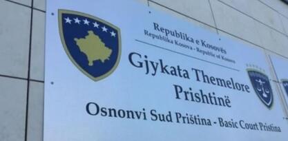 Osuđeno osam osoba na više od 28 godina zatvora za bacanje ručnih bombi u Prištini