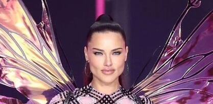 Trijumfalan povratak na pistu: Adriana Lima vratila se na reviju Victoria's Secreta nakon šest godina