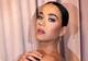 Katy Perry voli biti u centru pažnje: U Parizu se pojavila bez majice, grudi jedva obuzdala